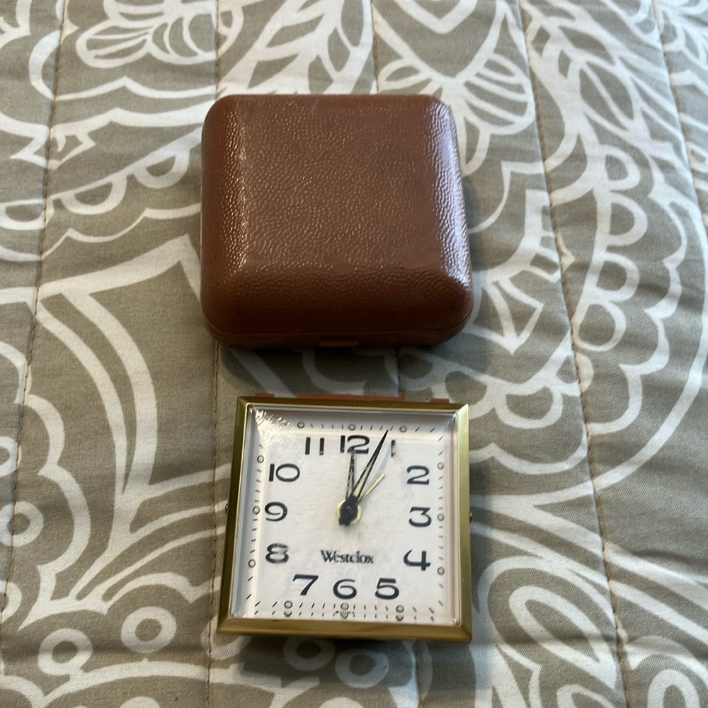 Westclox Travel Alarm Clock Brown Case Glow in Dark Hands Rare Vintage
